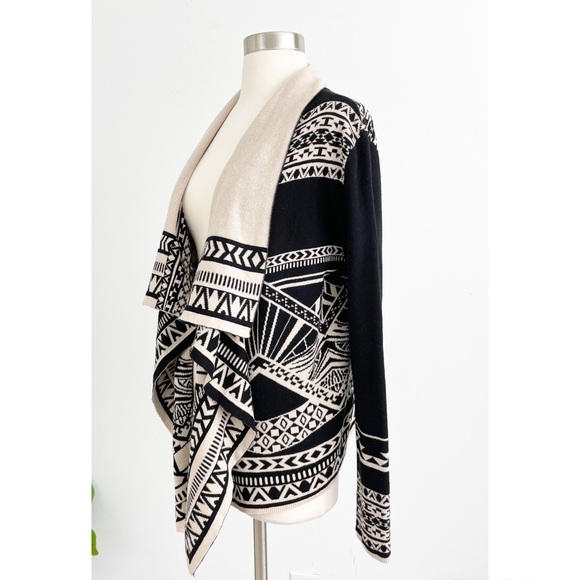 Vestique Boho Azteca Printed Long Sleeve Drapped Open Cardigan Size Small - Picture 5 of 9
